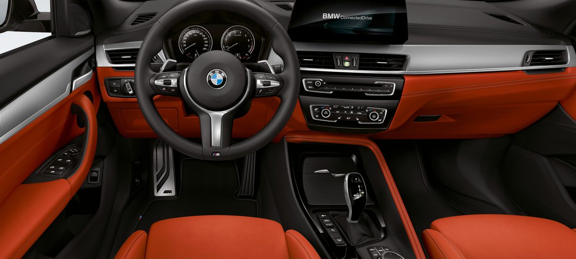 M Lederlenkrad BMW X2 M35i F39 Innenraum